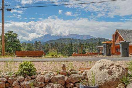 Cabin~Views~Heart Of Town~W&D~Fireplace~Kitchen Woodland Park Exterior foto
