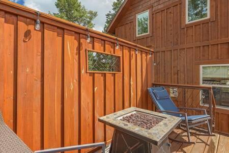 Cabin~Views~Heart Of Town~W&D~Fireplace~Kitchen Woodland Park Exterior foto