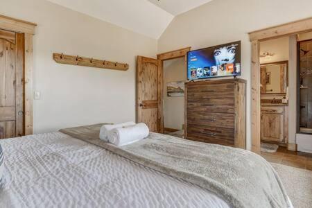 Cabin~Views~Heart Of Town~W&D~Fireplace~Kitchen Woodland Park Exterior foto